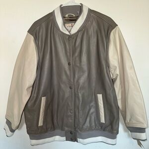 Wilsons vintage USA Leather Varsity Jacket Gray/ Cream Size M NWT Women's /